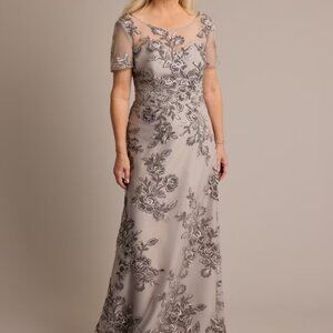 Oleg Cassini Embroidered Wedding Guest Gown | Spring Formal | NWT 12